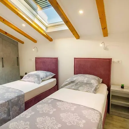 Luxury Stocia With Swimming Pool, Sauna&jacuzzi In A Peaceful Location In *