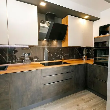 Luxury Stocia With Swimming Pool, Sauna&jacuzzi In A Peaceful Location In Casa vacanze *