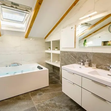 Luxury Stocia With Swimming Pool, Sauna&jacuzzi In A Peaceful Location In *