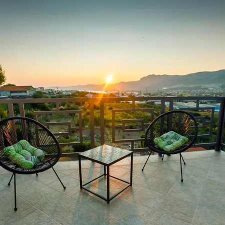 Luxury Stocia With Swimming Pool, Sauna&jacuzzi In A Peaceful Location In Casa vacanze