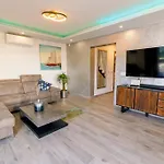 Luxury Stocia With Swimming Pool, Sauna And Jacuzzi In A Peaceful Location In Σπίτι διακοπών *