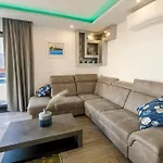 Σπίτι διακοπών Luxury Stocia With Swimming Pool, Sauna And Jacuzzi In A Peaceful Location In Σπλιτ