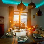 Luxury Stocia With Swimming Pool, Sauna And Jacuzzi In A Peaceful Location In * Σπλιτ