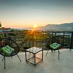 Luxury Stocia With Swimming Pool, Sauna And Jacuzzi In A Peaceful Location In Σπίτι διακοπών