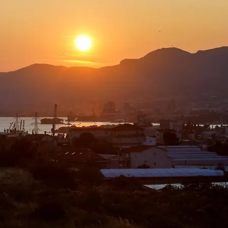 Luxury Stocia With Swimming Pool, Sauna And Jacuzzi In A Peaceful Location In