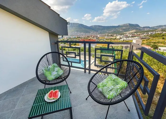 בית נופש Luxury Stocia With Swimming Pool, Sauna And Jacuzzi In A Peaceful Location In