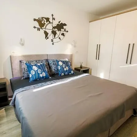 Luxury Stocia With Swimming Pool, Sauna And Jacuzzi In A Peaceful Location In * Spalato