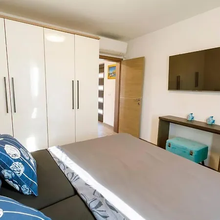 Tatil Evi Luxury Stocia With Swimming Pool, Sauna And Jacuzzi In A Peaceful Location In