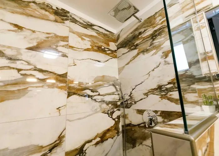 Σπίτι διακοπών Luxury Stocia With Swimming Pool, Sauna And Jacuzzi In A Peaceful Location In Σπλιτ