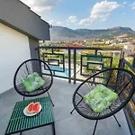 別荘 Luxury Stocia With Swimming Pool, Sauna And Jacuzzi In A Peaceful Location In