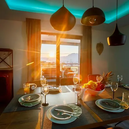 Luxury Stocia With Swimming Pool, Sauna And Jacuzzi In A Peaceful Location In * ספליט